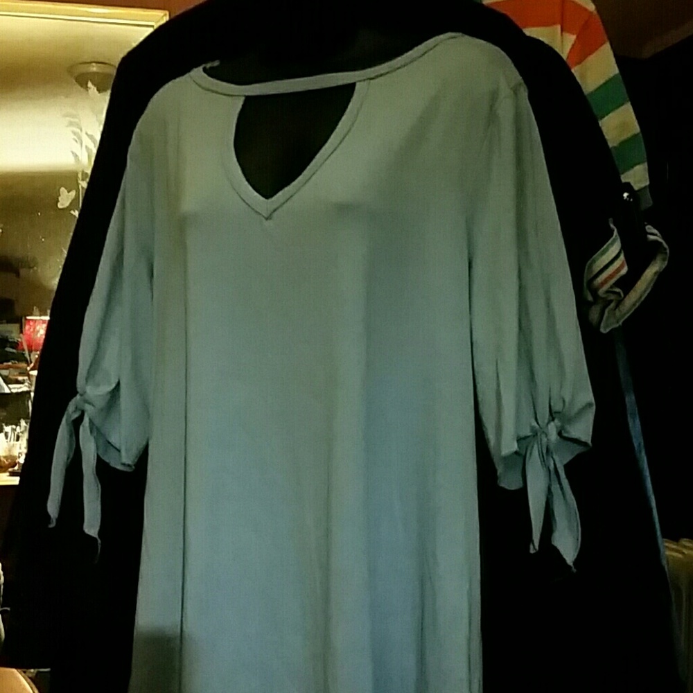 PLUS SIZE TUNIC NWOT